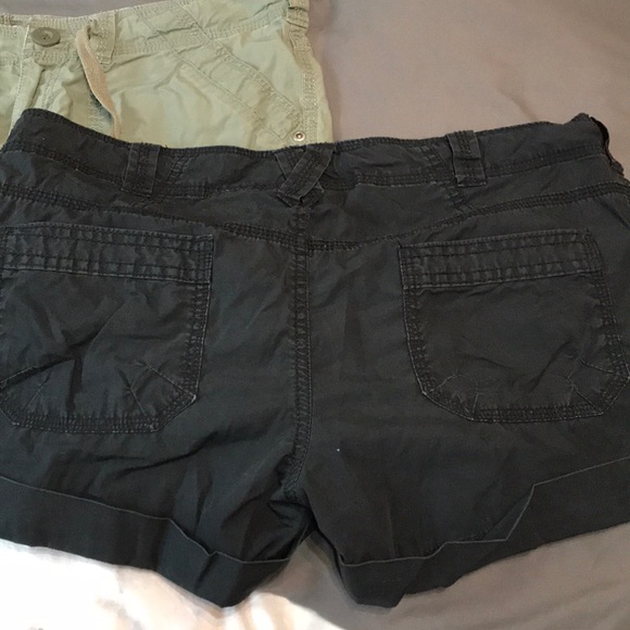 2 FOR 15$ shorts kaki and black - Picture 2 of 5